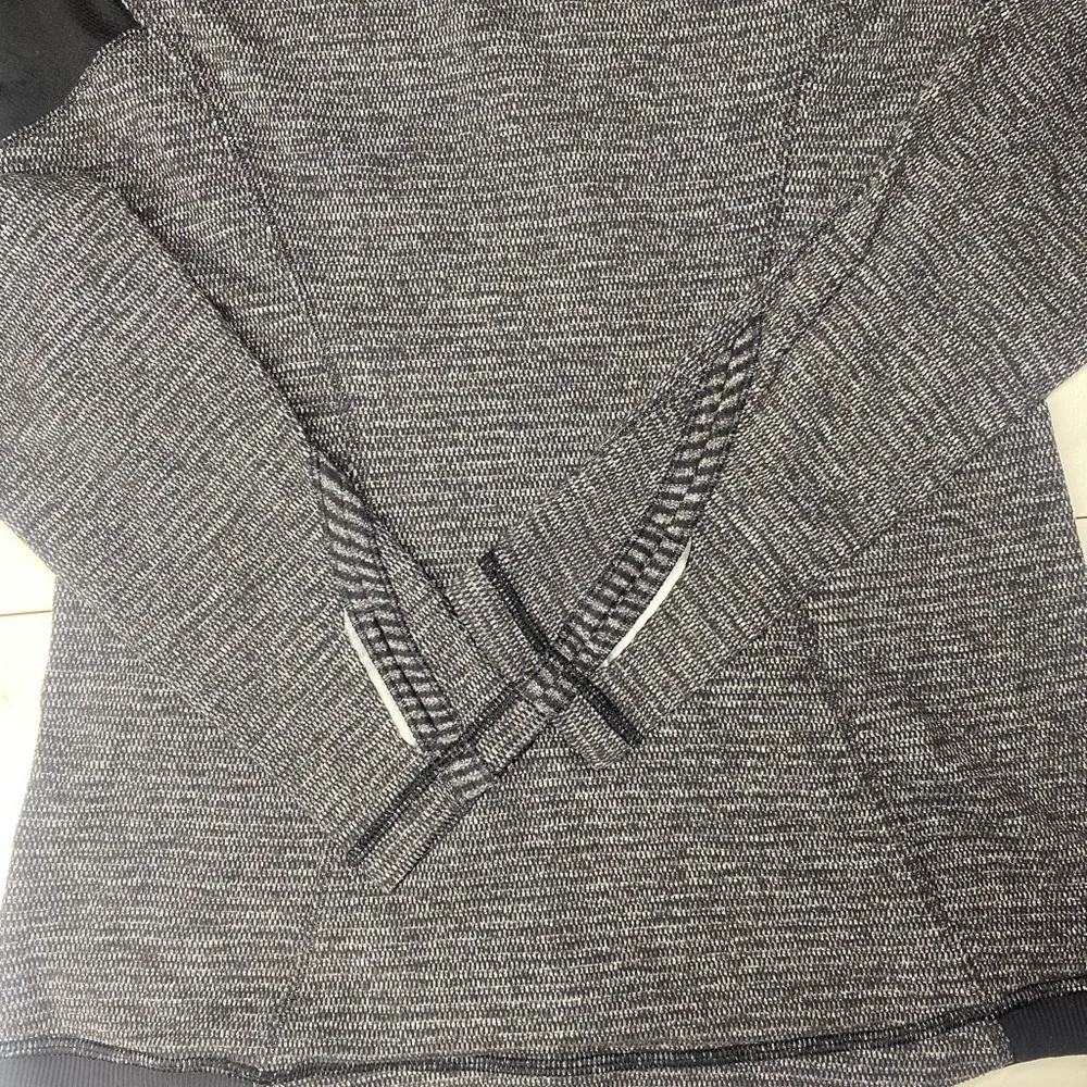 Lululemon Base Runner Long Sleeve Top Sz 4 Heathered Grey Black – EUC - Picture 4 of 9